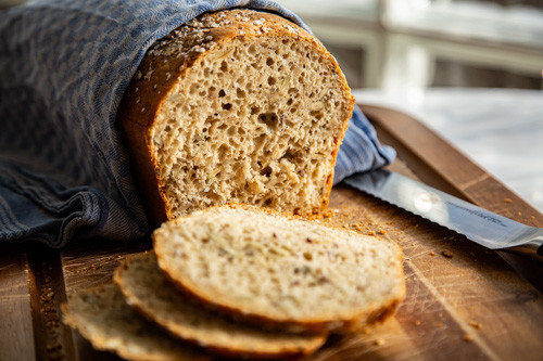 Pampered Chef schnelles Dinkelbrot im kleinen Zaubermeister
