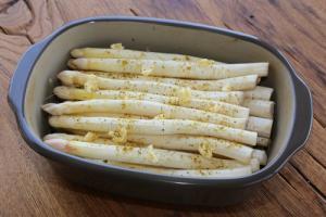 Pampered Chef Ofenmeister Spargel roh