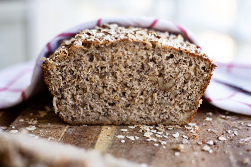 Thermomix low-carb Brot im Zauberkasten fertig