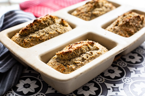 Pampered Chef Zauberkasten Buchweizen Körner Brot aufgeschnitten