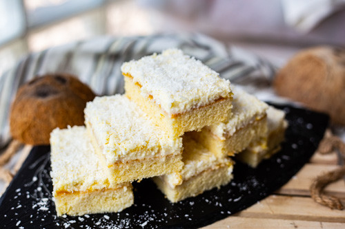 Pampered Chef Ofenzauberer Kokos-Mango-Kuchen Stücke