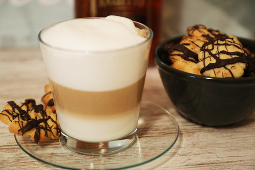 Pampered Chef Plätzchenpresse Amaretto-Plätzchen zum Kaffee
