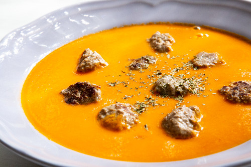 Thermomix Tomatensuppe mit Hackbällchen