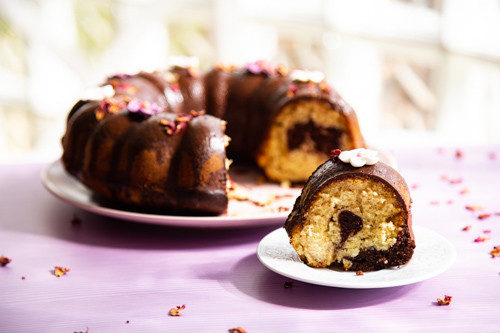 Pampered Chef Kranzform Marmorkuchen dekoriert