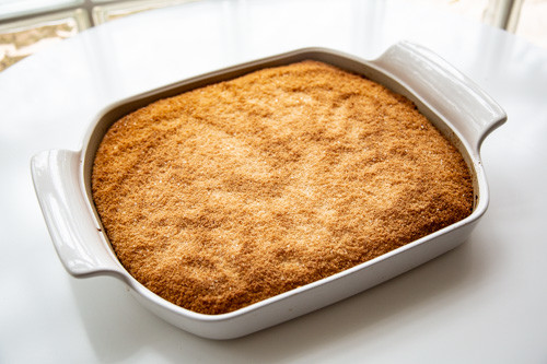 Pampered Chef Bäker Kokos-Buttermilch-Kuchen fertig gebacken
