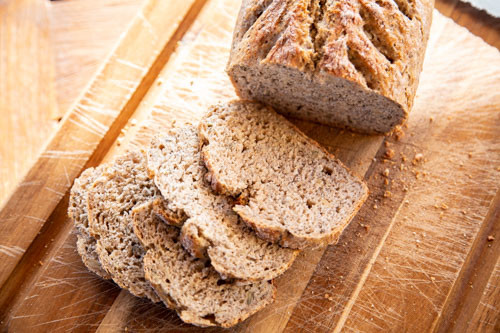 Pampered Chef Körnerbrot mit Lievito Madre von oben