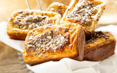 Eiweißbrötchen in der Mini-Kuchenform