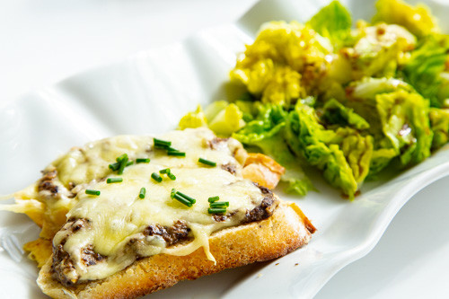 Pampered Chef kleiner rockcrok Grillstein vegane Pizza