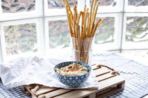 Pampered Chef Snackstangen mit Hummus