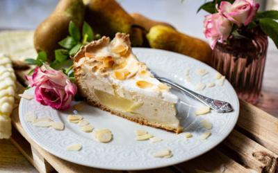 Birnenkuchen in der runden Stoneware