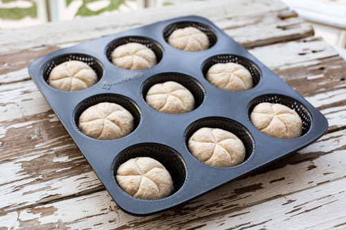 Brötchenteiglinge in Wundermix Brötchenblech