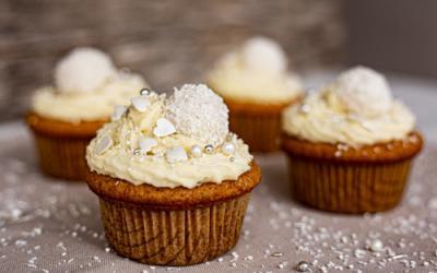 Raffaelo-Cupcakes in der Muffinform Deluxe