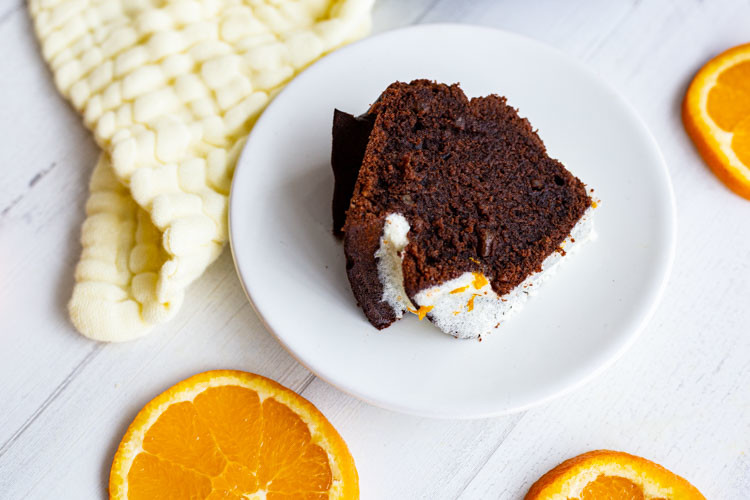 Thermomix Schokoladen-Orangen-Kuchen fertig gebacken Kuchenstück