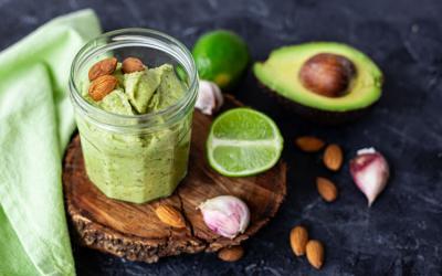 Avocado-Pesto mit dem Thermomix
