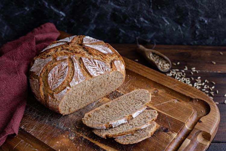 Pampered Chef Roggen-Weizen-Mischbrot Marratxí angeschnitten