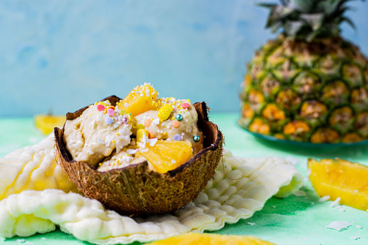 Thermomix veganes Piña-Colada-Eis mit Happy Sprinkles