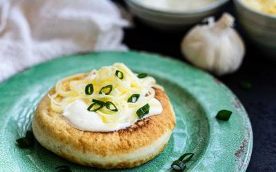 Langos – Ungarische Fladenbrote mit Sauerrahm mit dem Thermomix