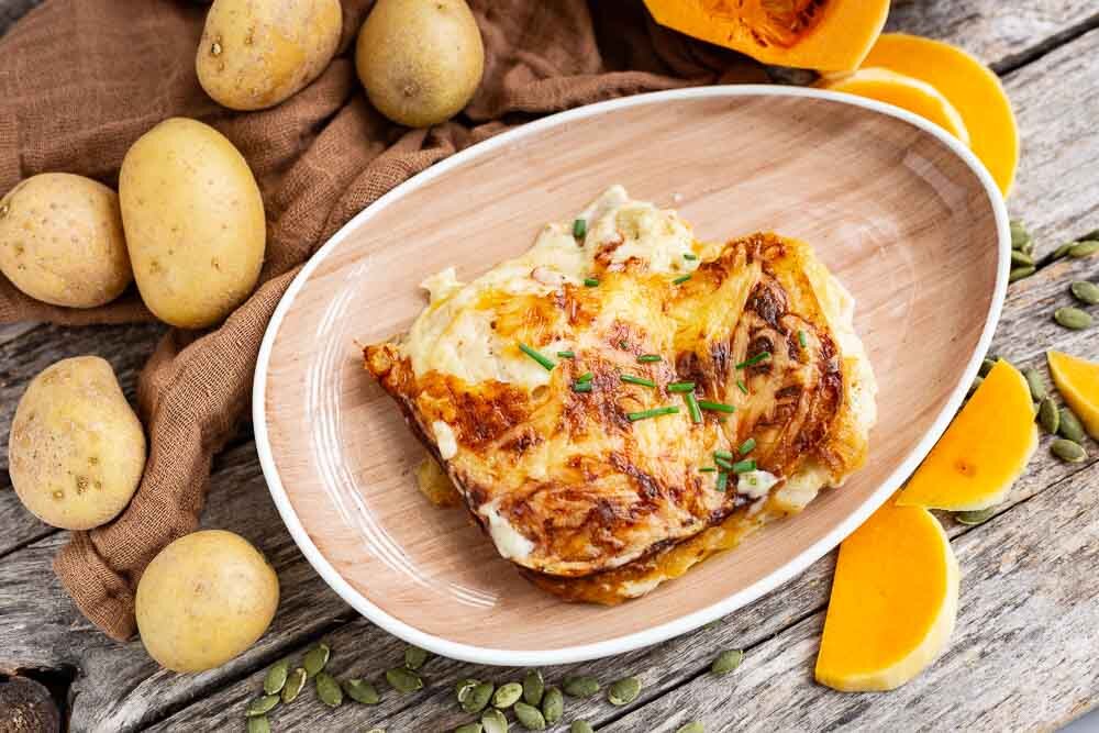 Kürbis-Kartoffel-Gratin von oben Stück